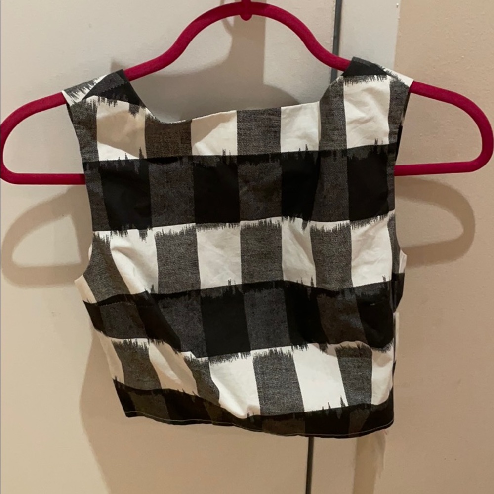 CUTE CROP TOP- NEW WITH TAGS